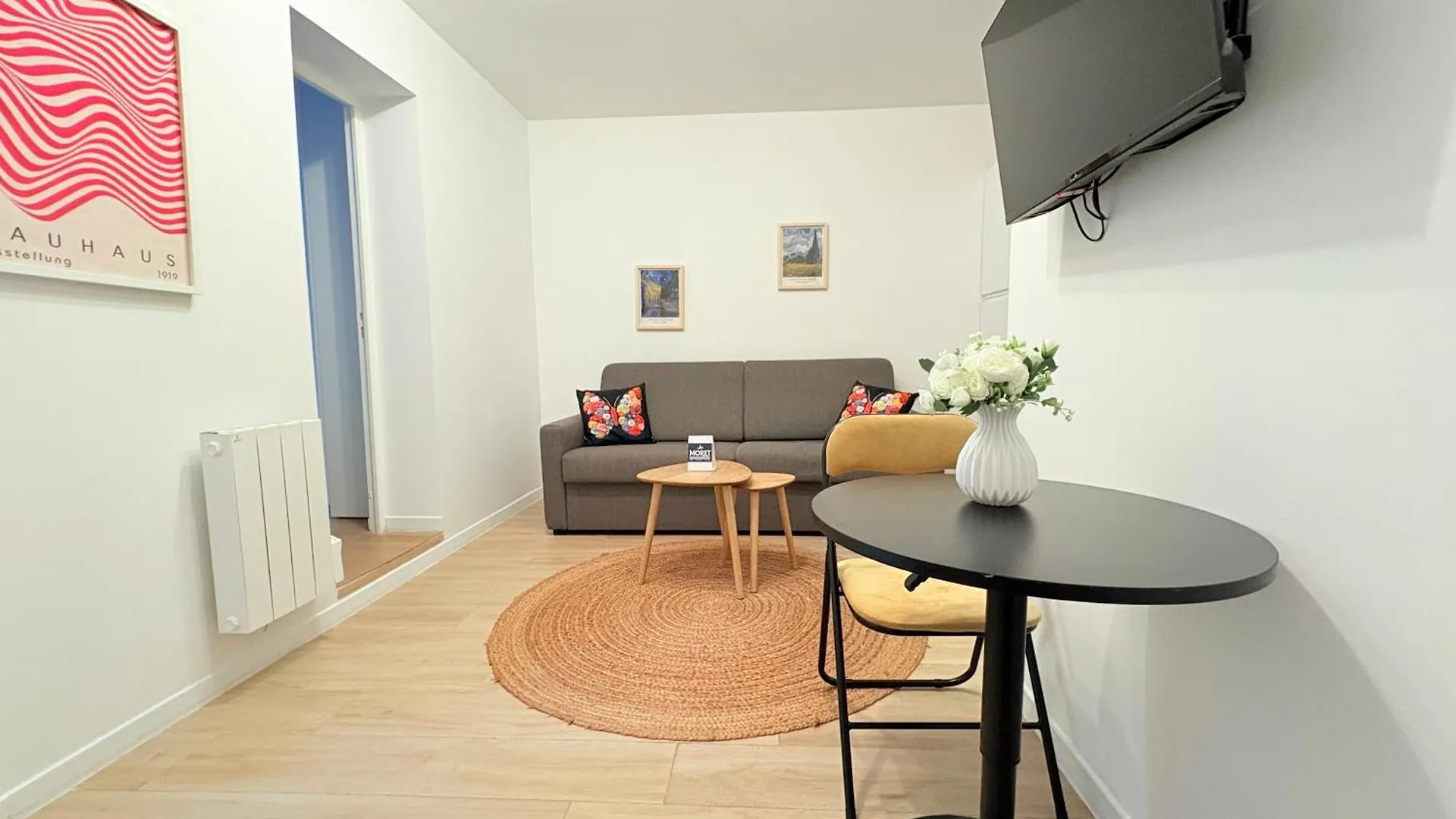 Moret Art Flats Trendy East Paris Aparthotel
