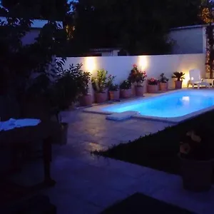 L'hibiscus D'hote , Aviñón Francia
