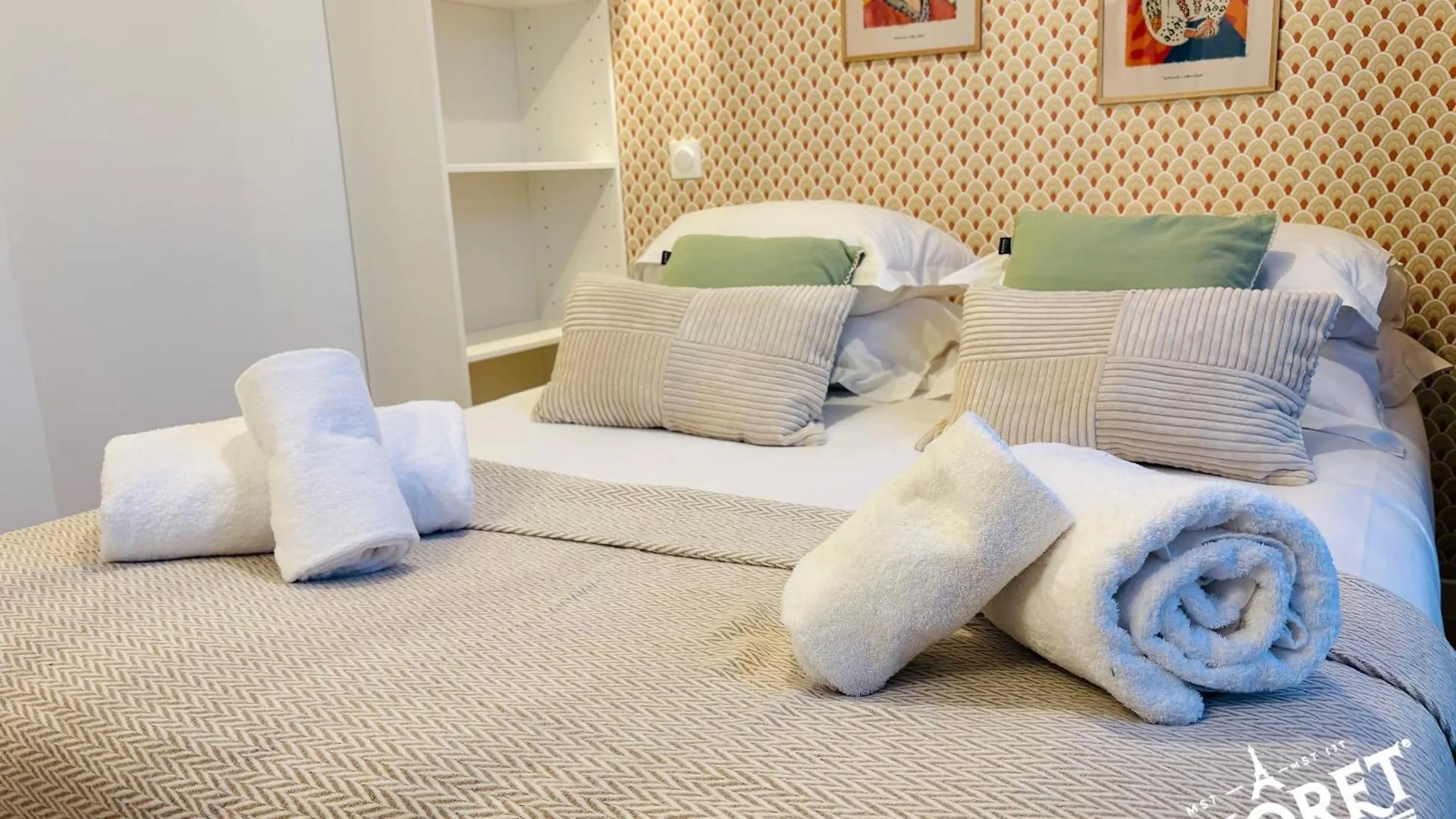 Moret Art Flats Trendy East פריז