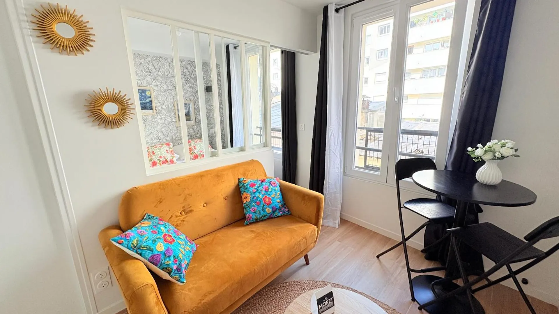 Moret Art Flats Trendy East פריז