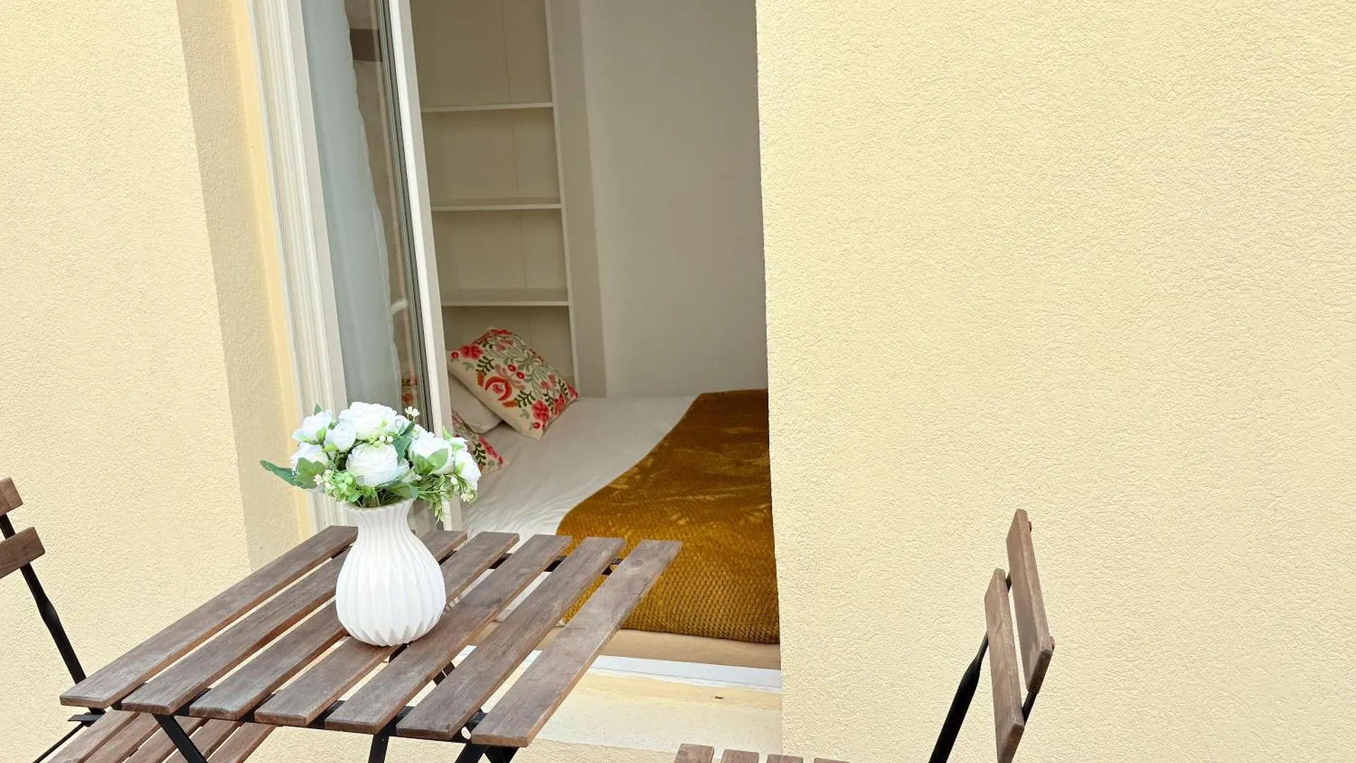Moret Art Flats Trendy East פריז