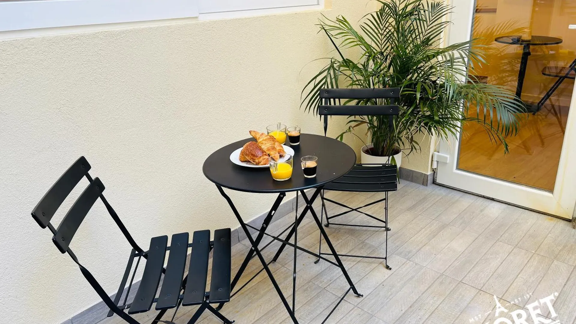 Hotel apartamentowy Moret Art Flats Trendy East Paryż